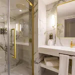 Olympia Lis Boutique